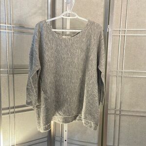 *Gray Knit Sweater Size L